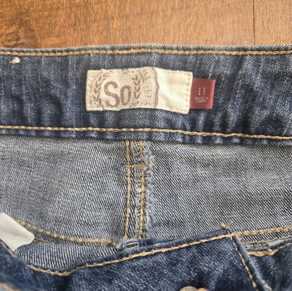 SO Denim Blue Women's Shorts Size 11 - Excellent Condition. - Picture 7 of 8